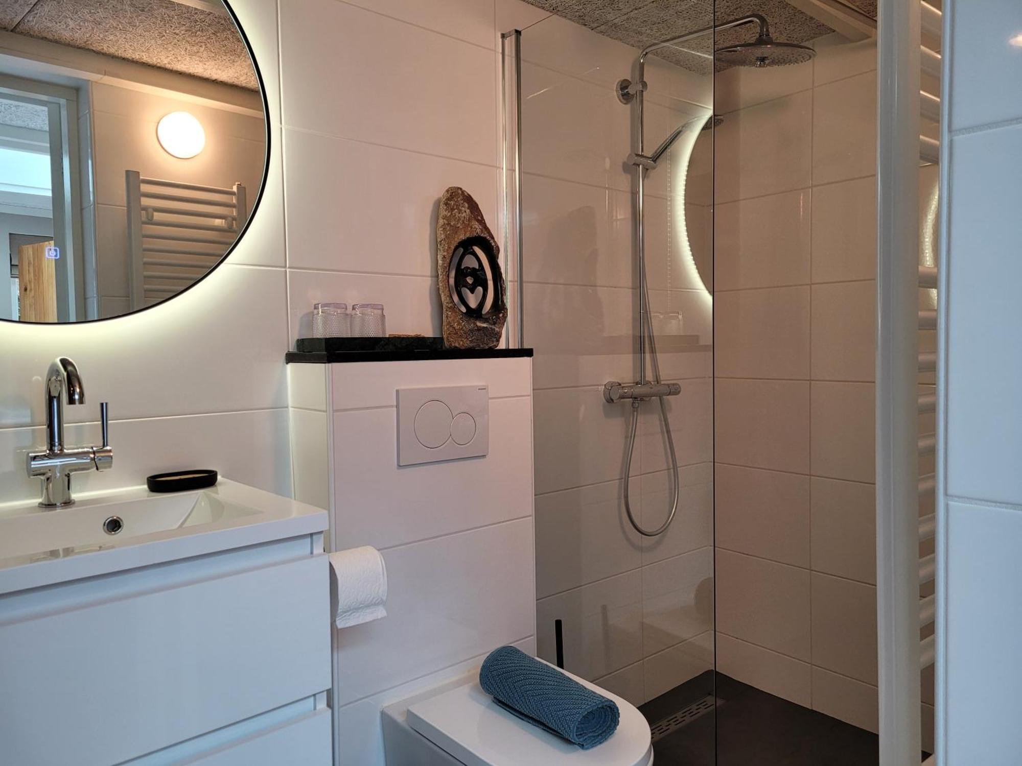 Tiny Villa De Haas Met Infraroodsauna Егмонд ан Зее Екстериор снимка